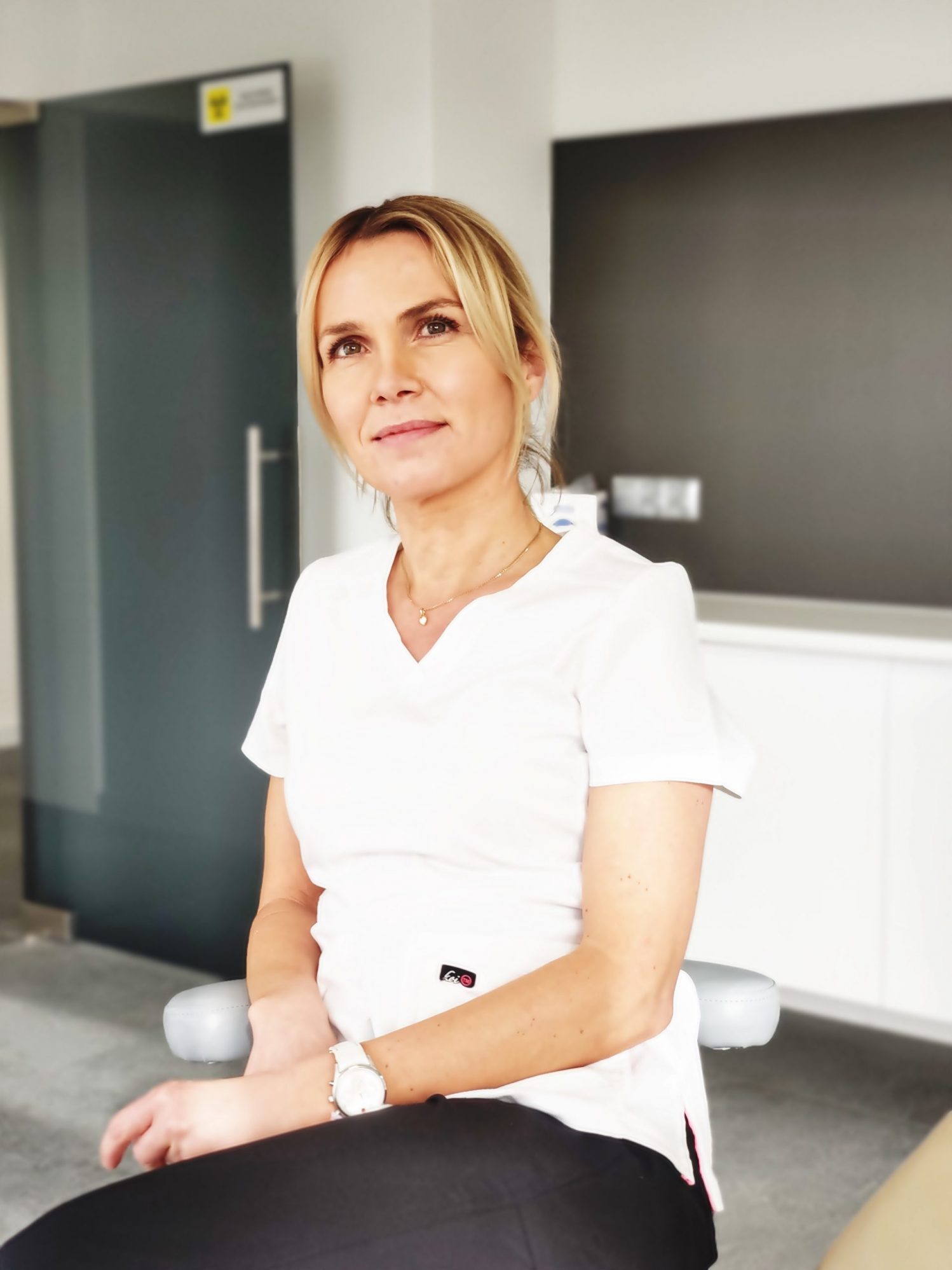 Emilia Ostapczuk - stomatologia estetyczna